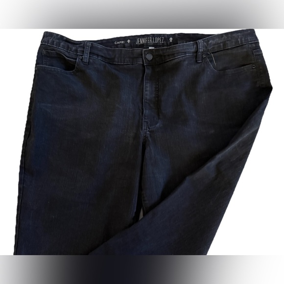 JENNIFER LOPEZ Washed Black Denim Capri Jeans Women’s Plus Size 24W  48x23 - Picture 4 of 8
